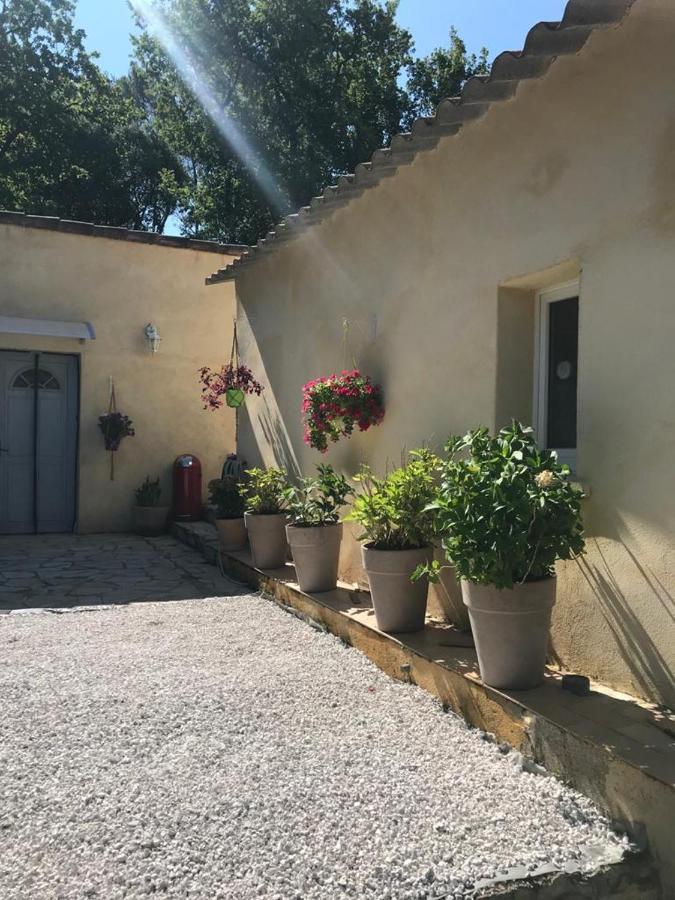 L'Escapade. Entre Aix Et Marseille, Studio Pleine Nature. Fuveau Kültér fotó